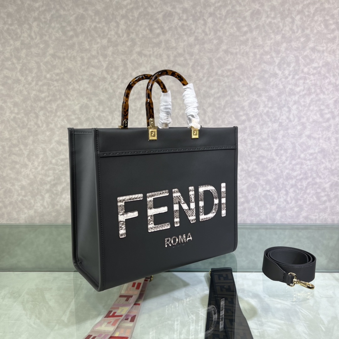 [TOP] FENDI Sunshine Tote Bag Medium