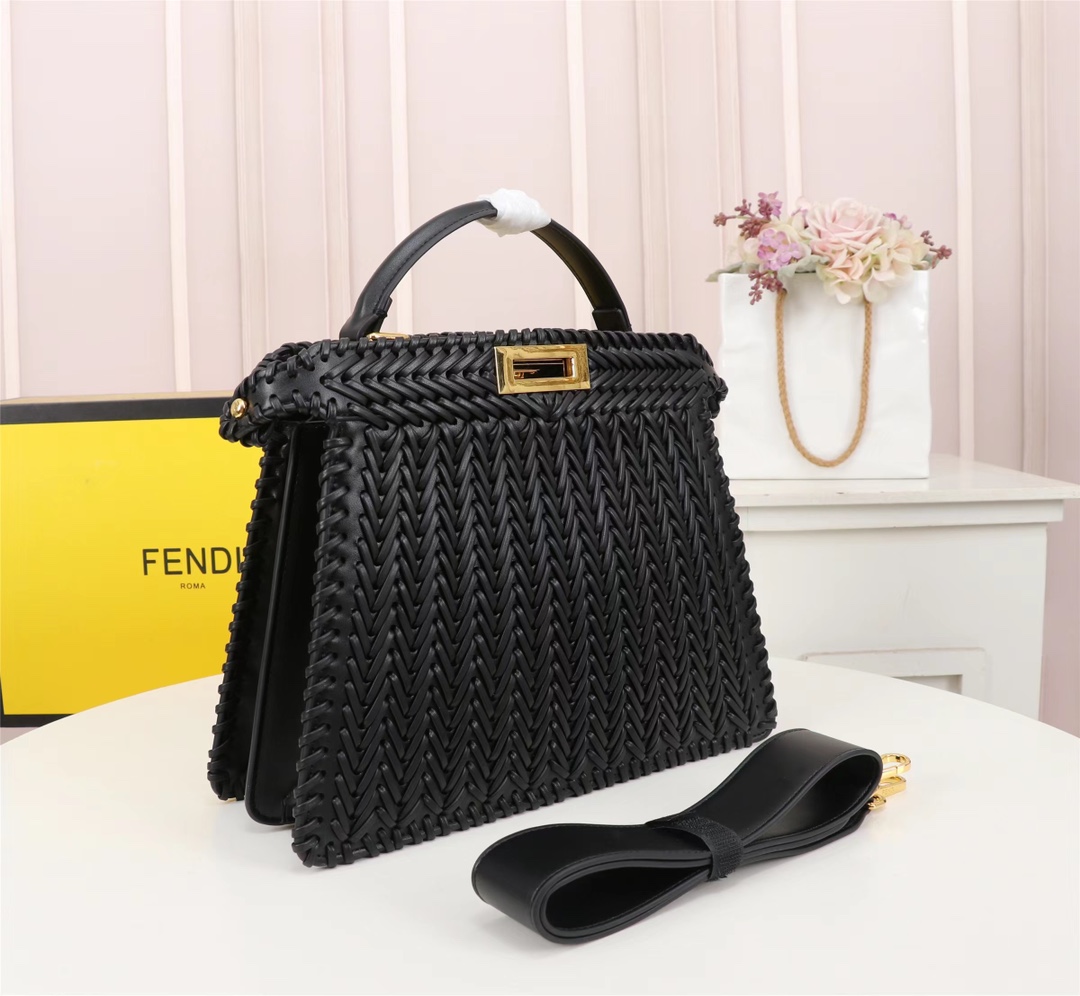 [TOP] FENDI Peekaboo ISeeU Handbag - Black