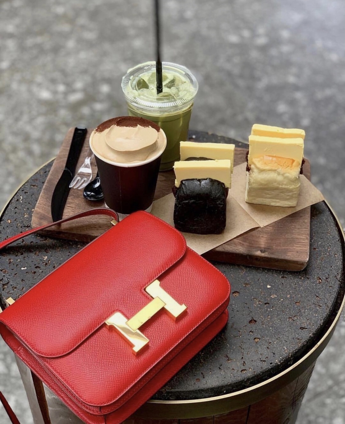 [TOP] HERMES Constance epsom 19/23 CM- Red & GHW