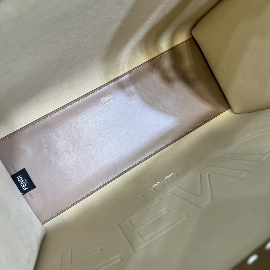 [TOP] FENDI Sunshine Tote Bag Medium