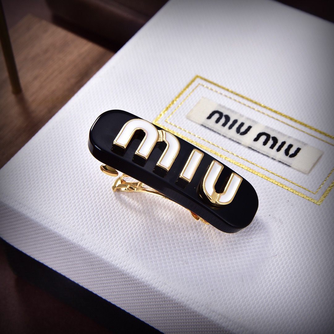 [TOP] Miu Miu LOGO Hairpin - Black