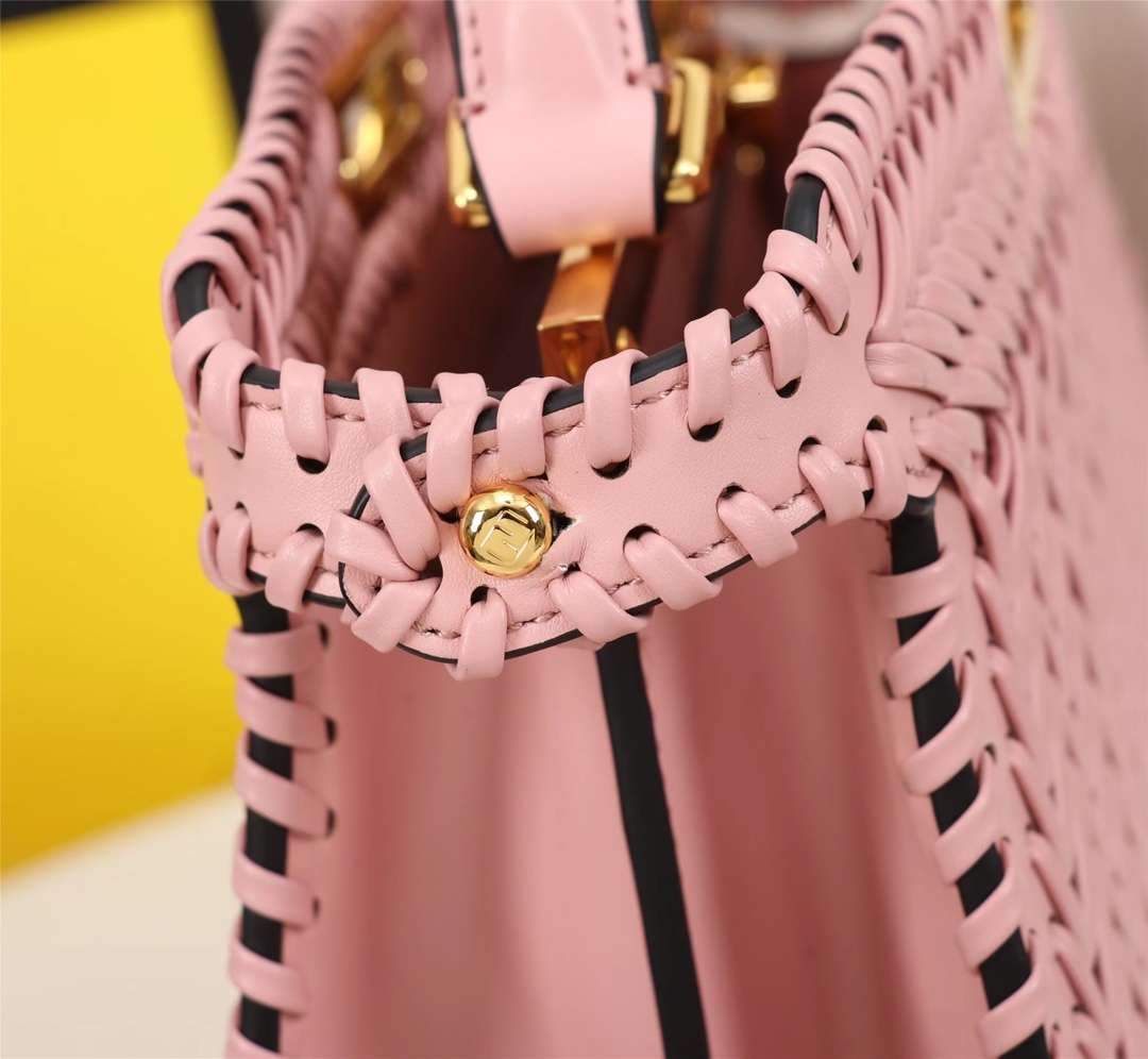 [TOP] FENDI Peekaboo ISeeU Handbag - Pink