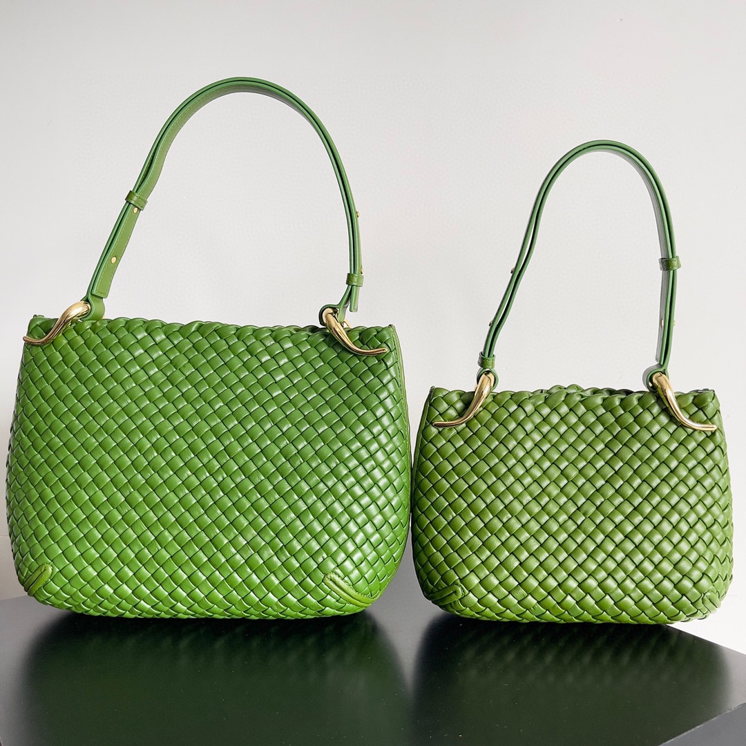 [TOP] Bottega Veneta BV Clicker Bags - Green