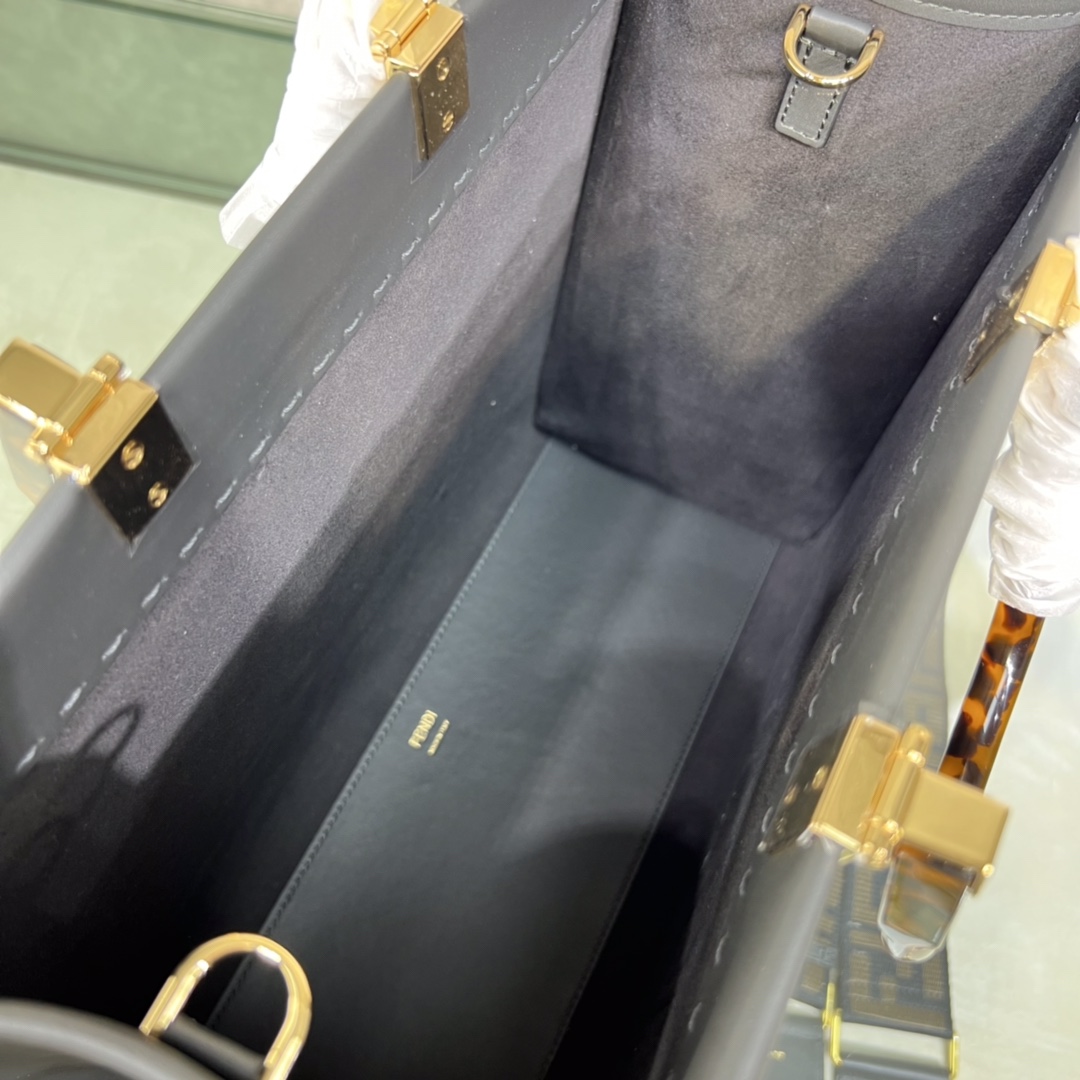 [TOP] FENDI Sunshine Tote Bag Medium