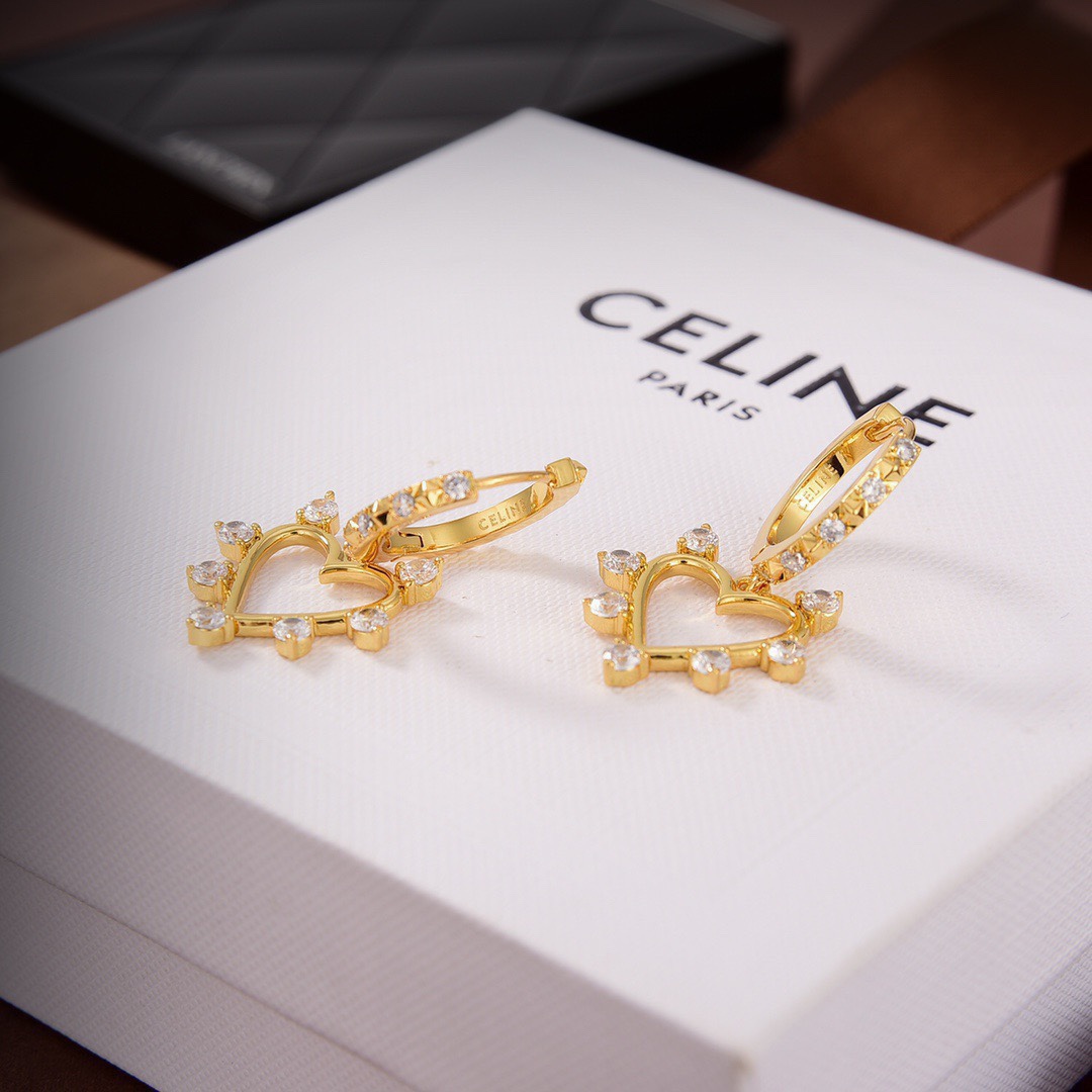[TOP] CELINE Heart Earrings - Gold