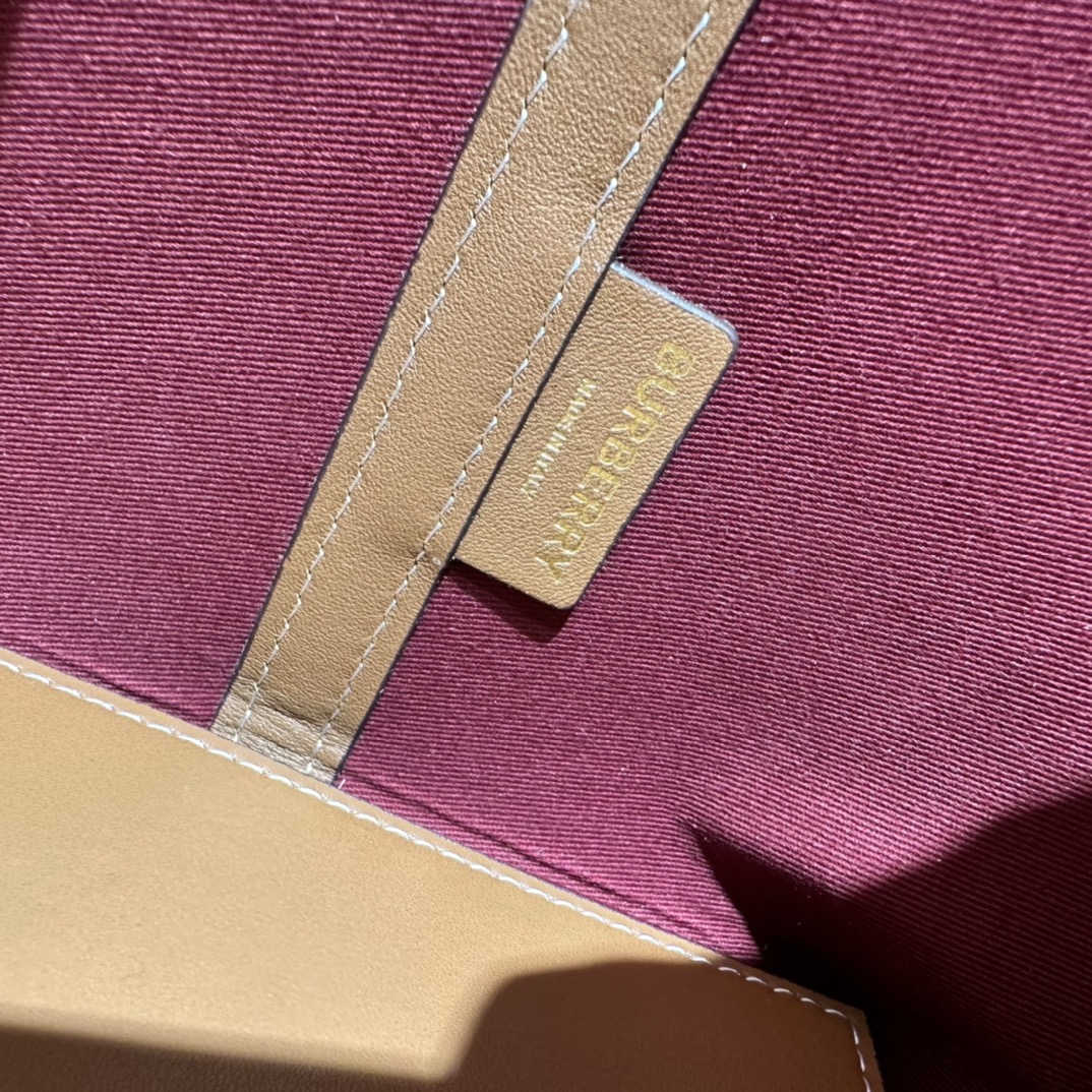 [TOP] BURBERRY Medium Canvas Tote 51.3x18.5x29 CM