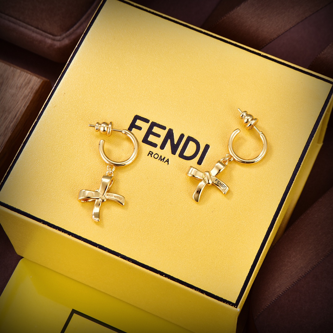 [TOP] FENDI LOGO Earrings - 2 Colors