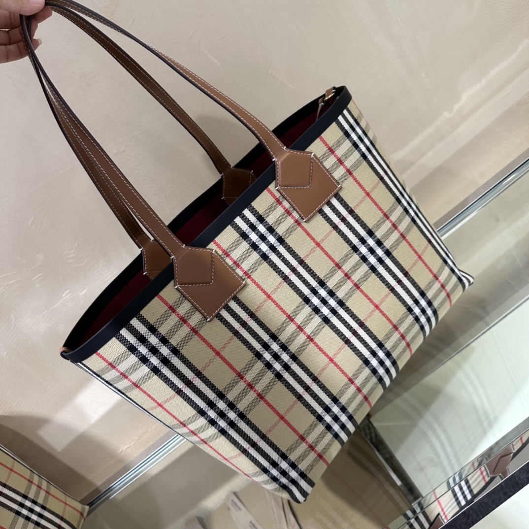 [TOP] BURBERRY Medium Canvas Tote 51.3x18.5x29 CM
