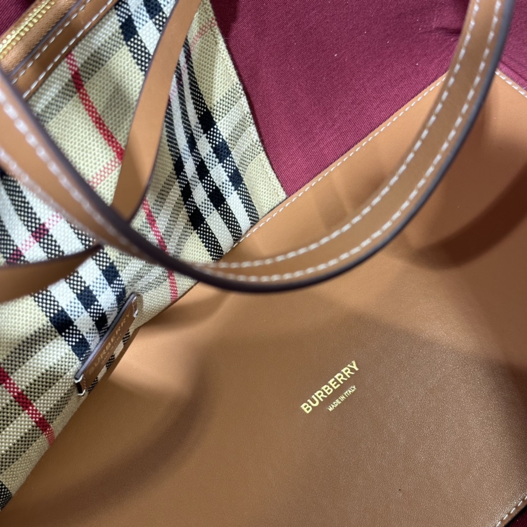 [TOP] BURBERRY Medium Canvas Tote 51.3x18.5x29 CM
