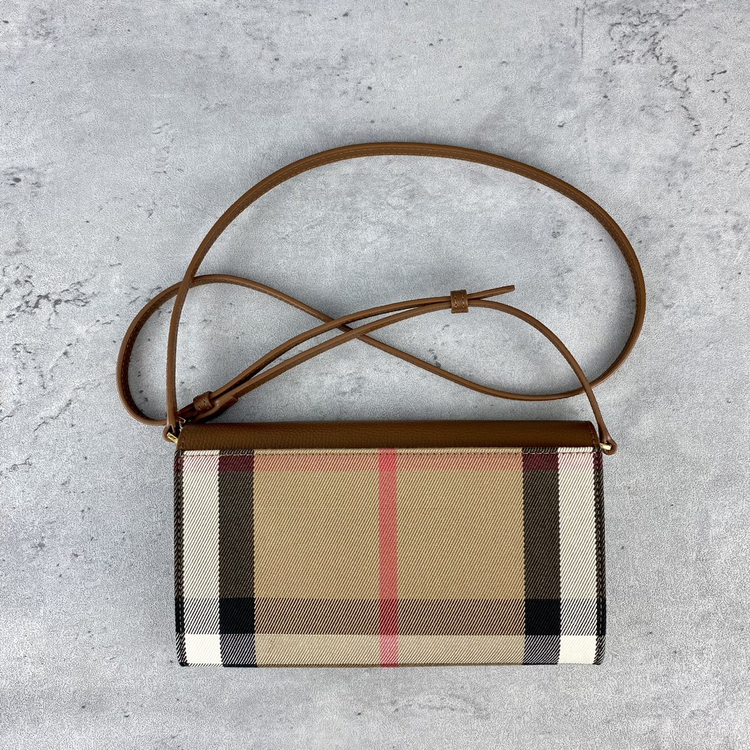[TOP] BURBERRY Crossbody Bag