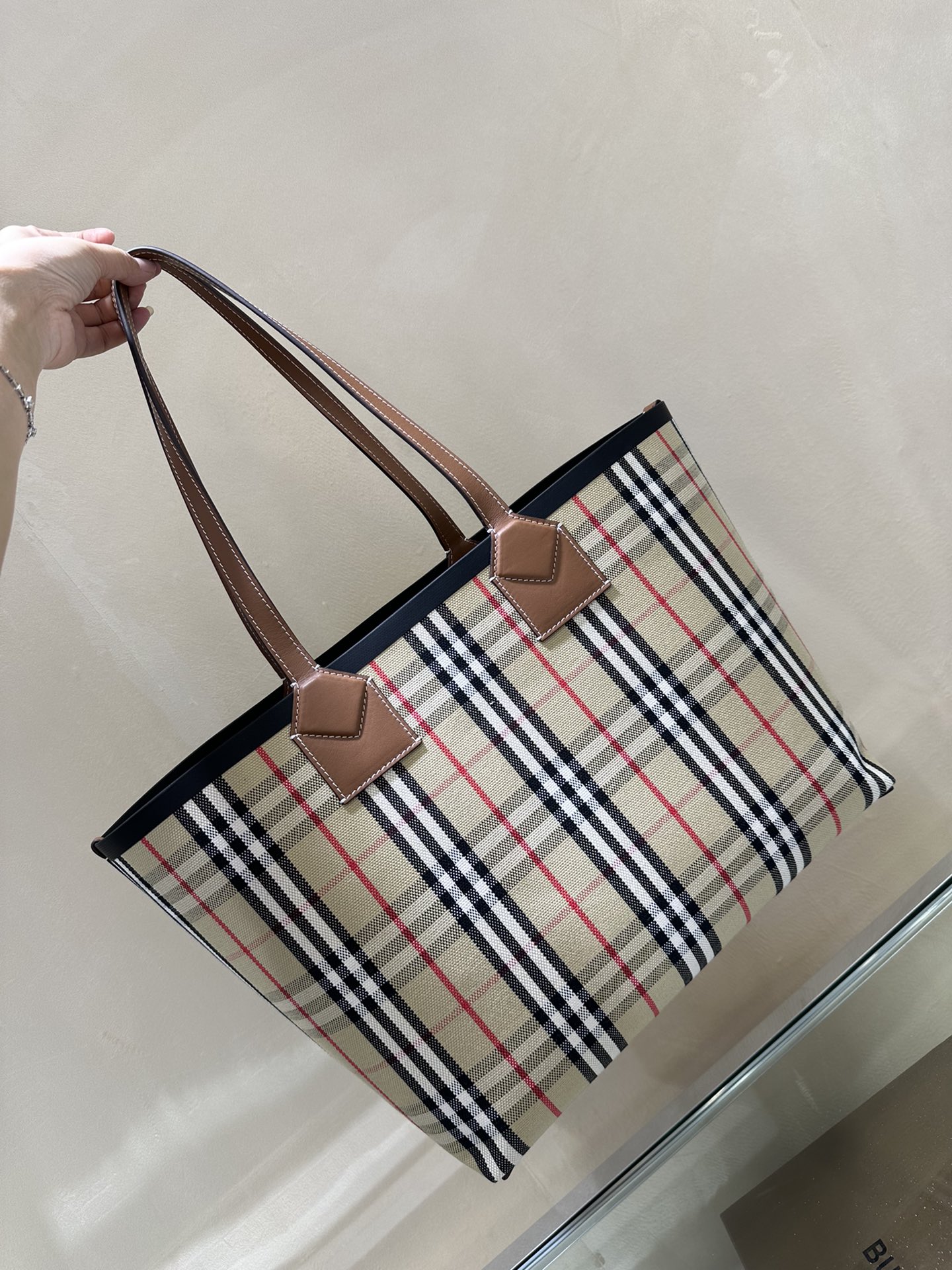 [TOP] BURBERRY Medium Canvas Tote 51.3x18.5x29 CM