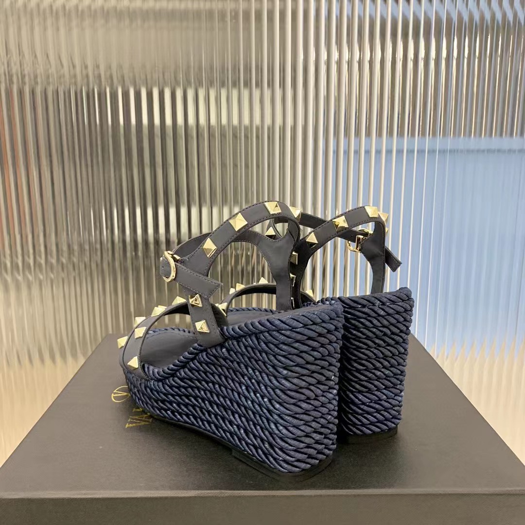 [TOP] VALENTINO Valentine Sandals - 2 Colors