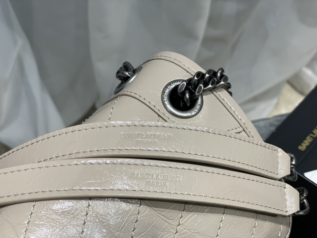 [Top] Yves Saint Laurent YSL Medium Niki Wrinkles Leather Bag - Khaki