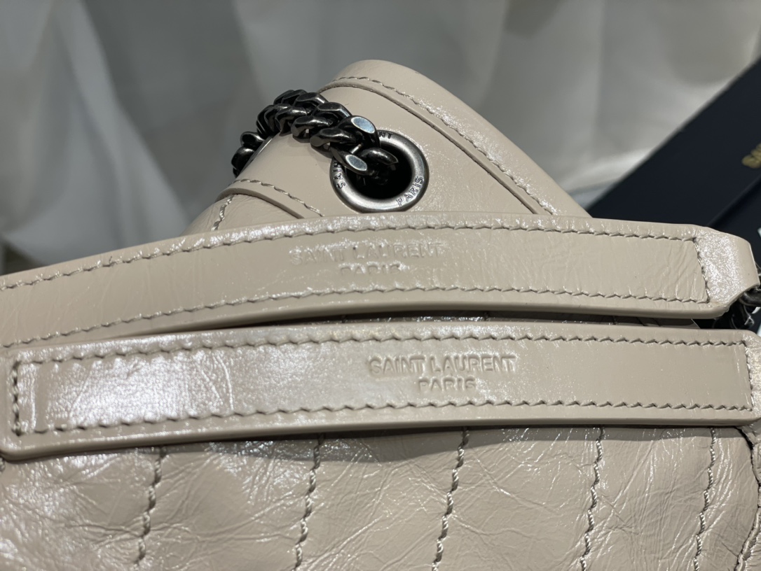 [Top] Yves Saint Laurent YSL Small Niki Wrinkles Leather Bag - Khaki