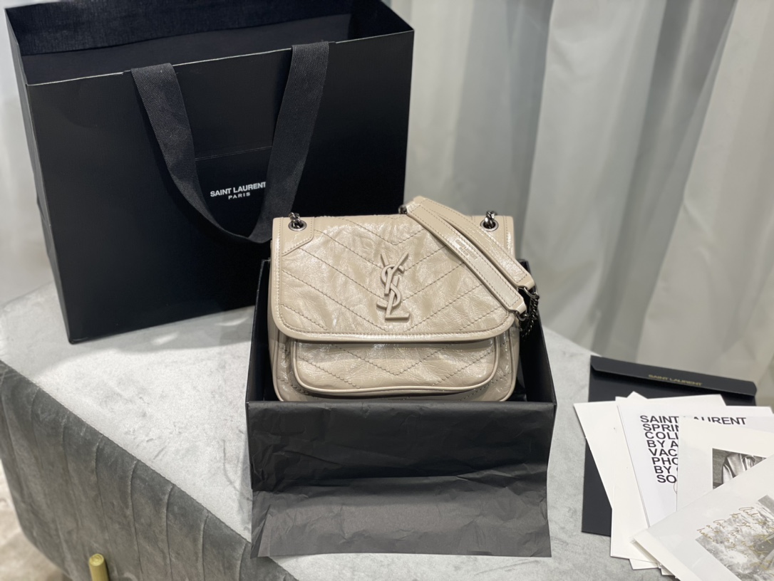 [Top] Yves Saint Laurent YSL Small Niki Wrinkles Leather Bag - Khaki