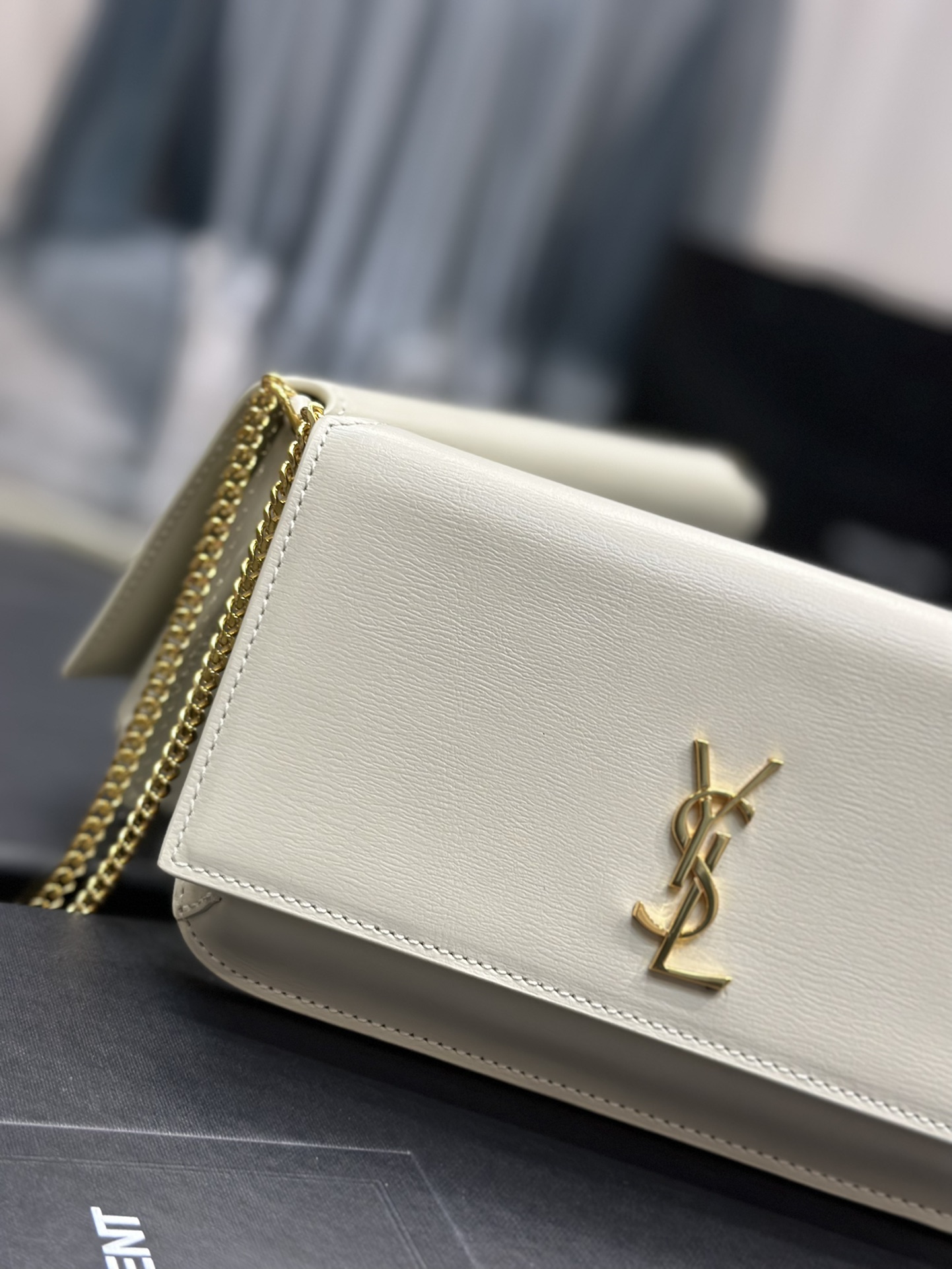 [TOP] Yves Saint Laurent YSL Monogram Phone Holder MINI Bag - White & GHW - Hand Rubbing
