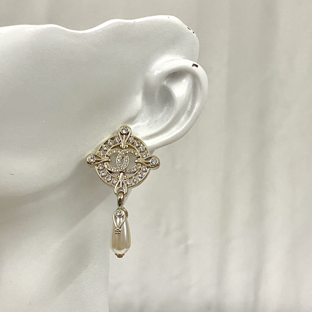 [TOP] CHANEL Pearl Dounble C Earrings