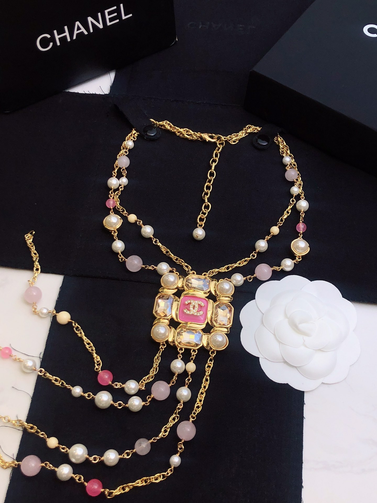 [TOP] CHANEL Pearl Dounble C Necklaces