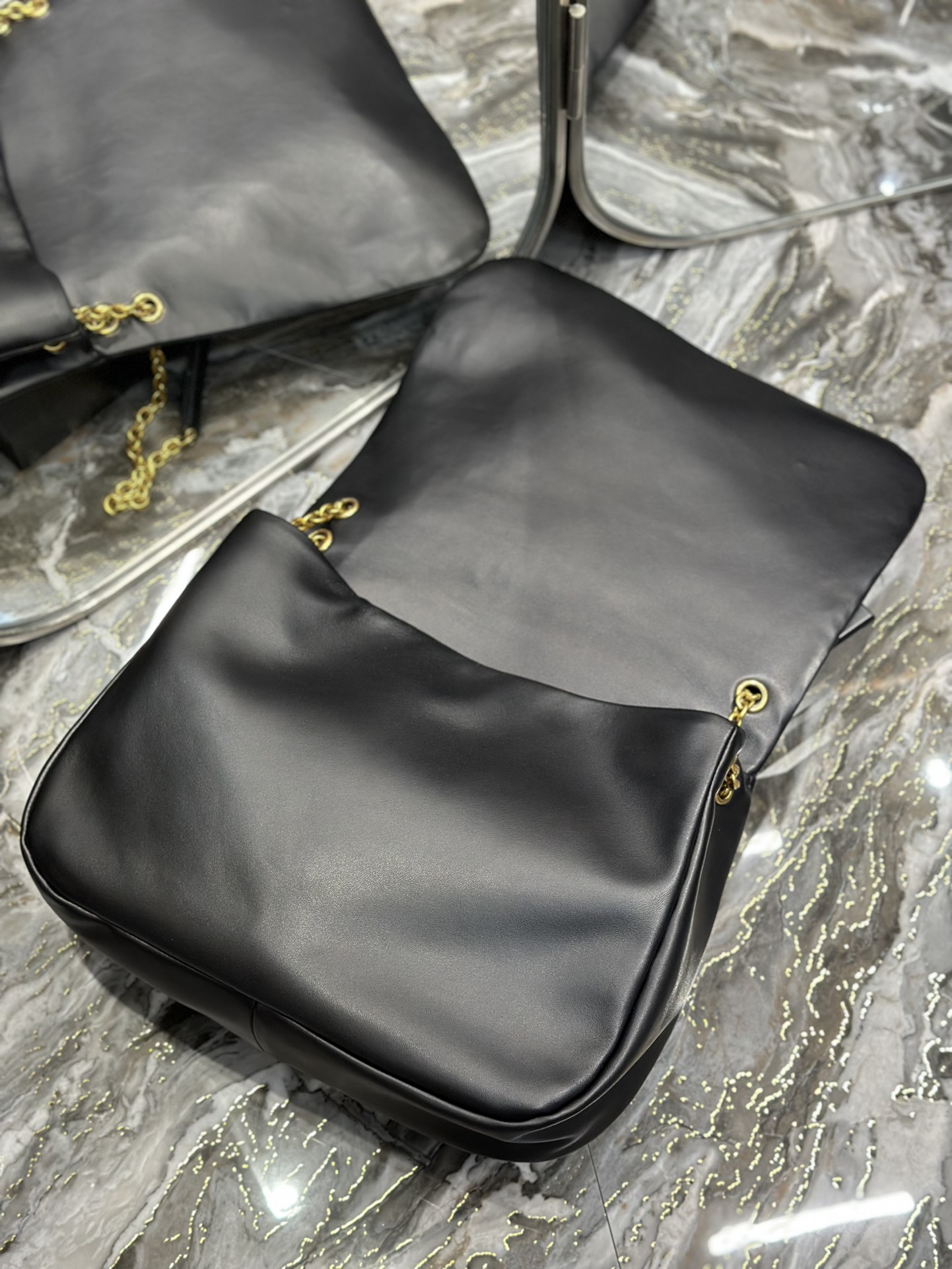 [TOP] Yves Saint Laurent YSL JAMIE Bag - Black & GHW - Lambskin