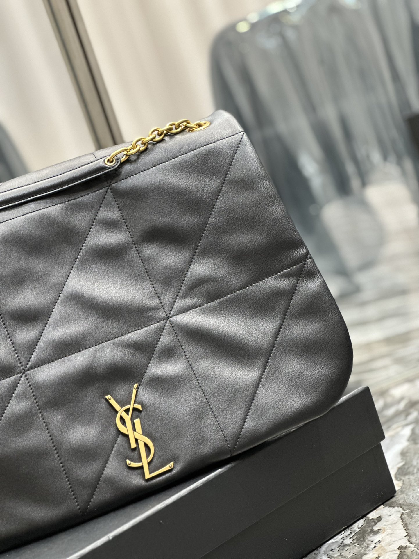 [TOP] Yves Saint Laurent YSL JAMIE Bag - Black & GHW - Lambskin