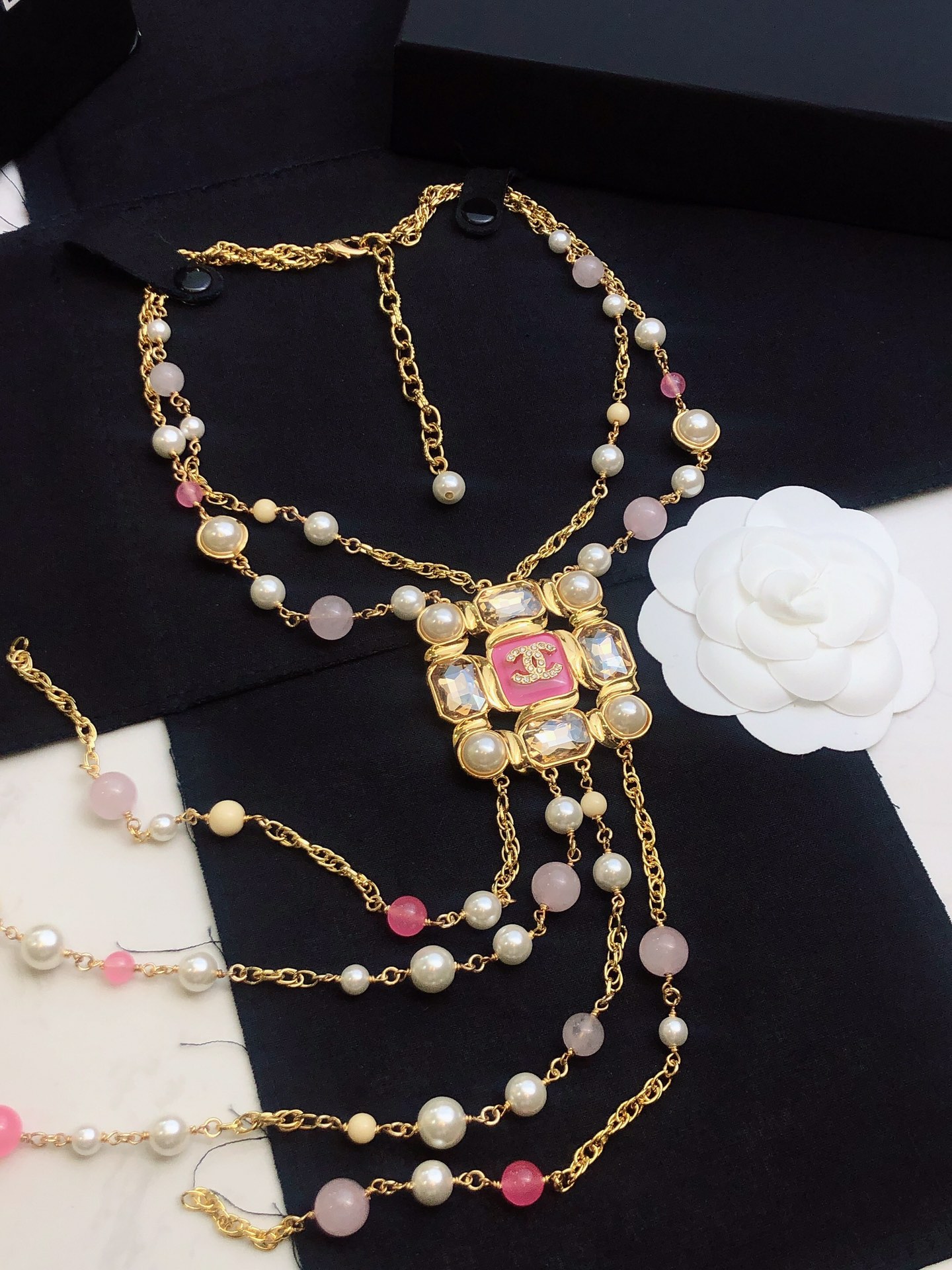 [TOP] CHANEL Pearl Dounble C Necklaces