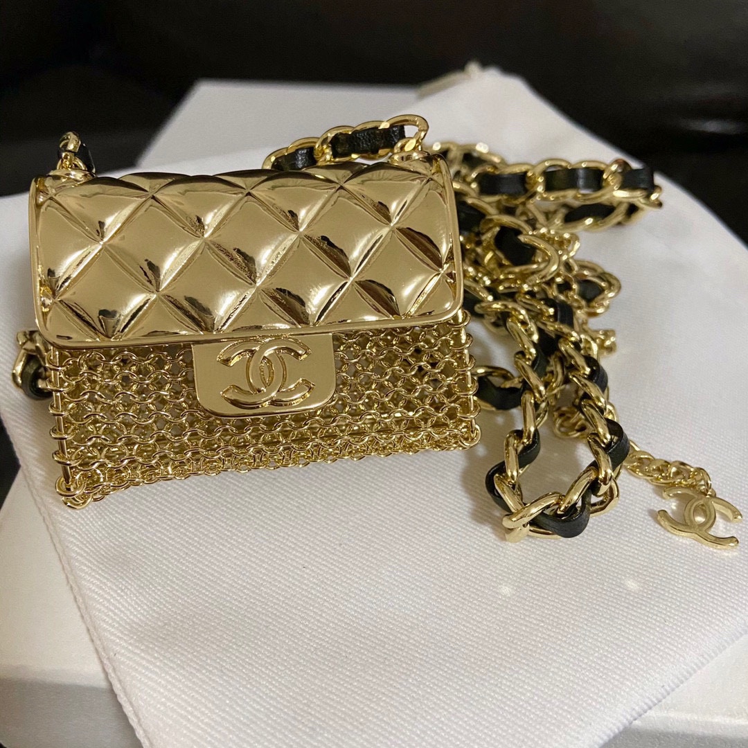 [TOP] CHANEL Waist Chain With Mini bag