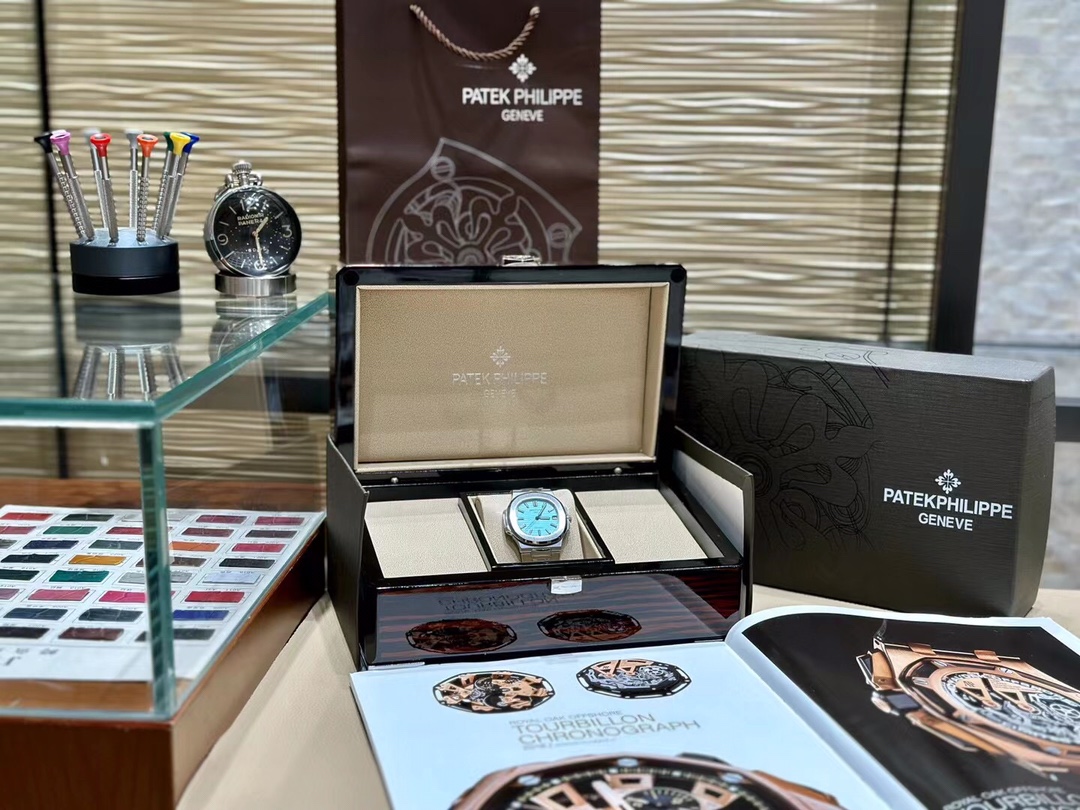 [TOP] Patek Philippe Nautilus 40mm Watch   Blue