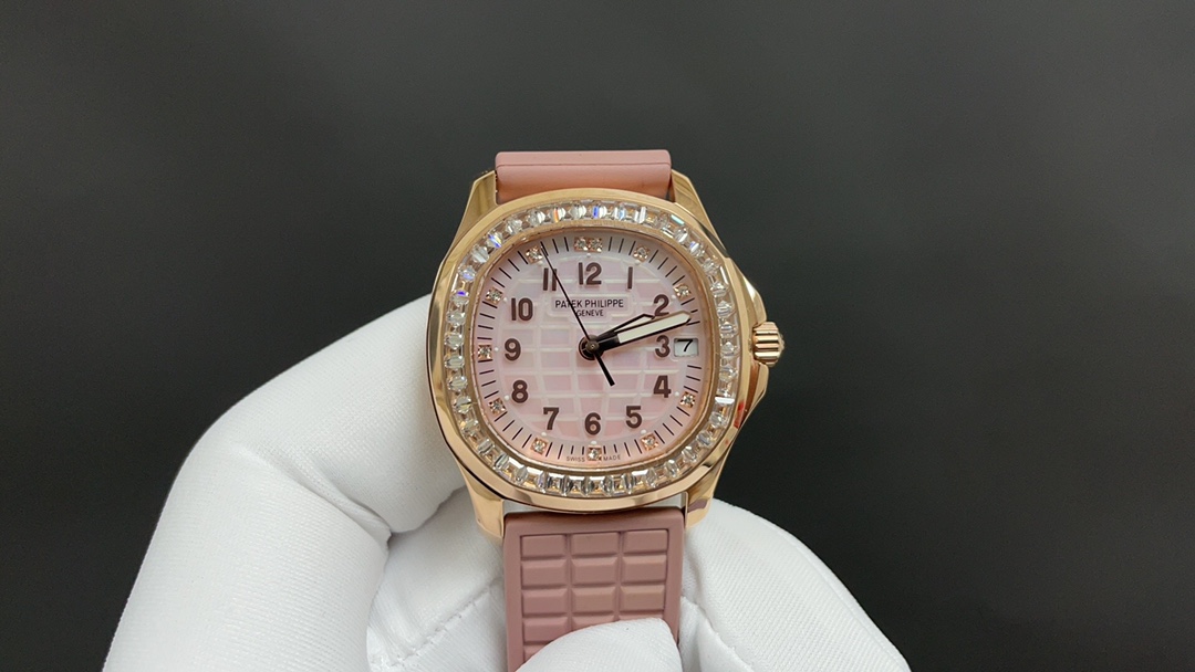 [TOP] Patek Philippe AQUANAUT Women's 35.6mm Watch - Pink with Gold