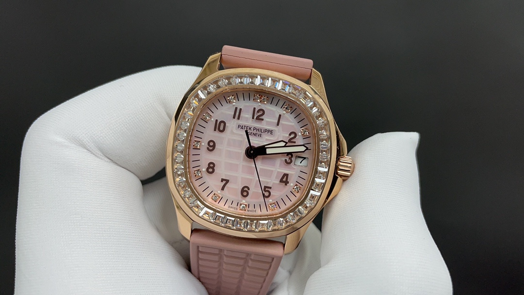 [TOP] Patek Philippe AQUANAUT Women's 35.6mm Watch - Pink with Gold