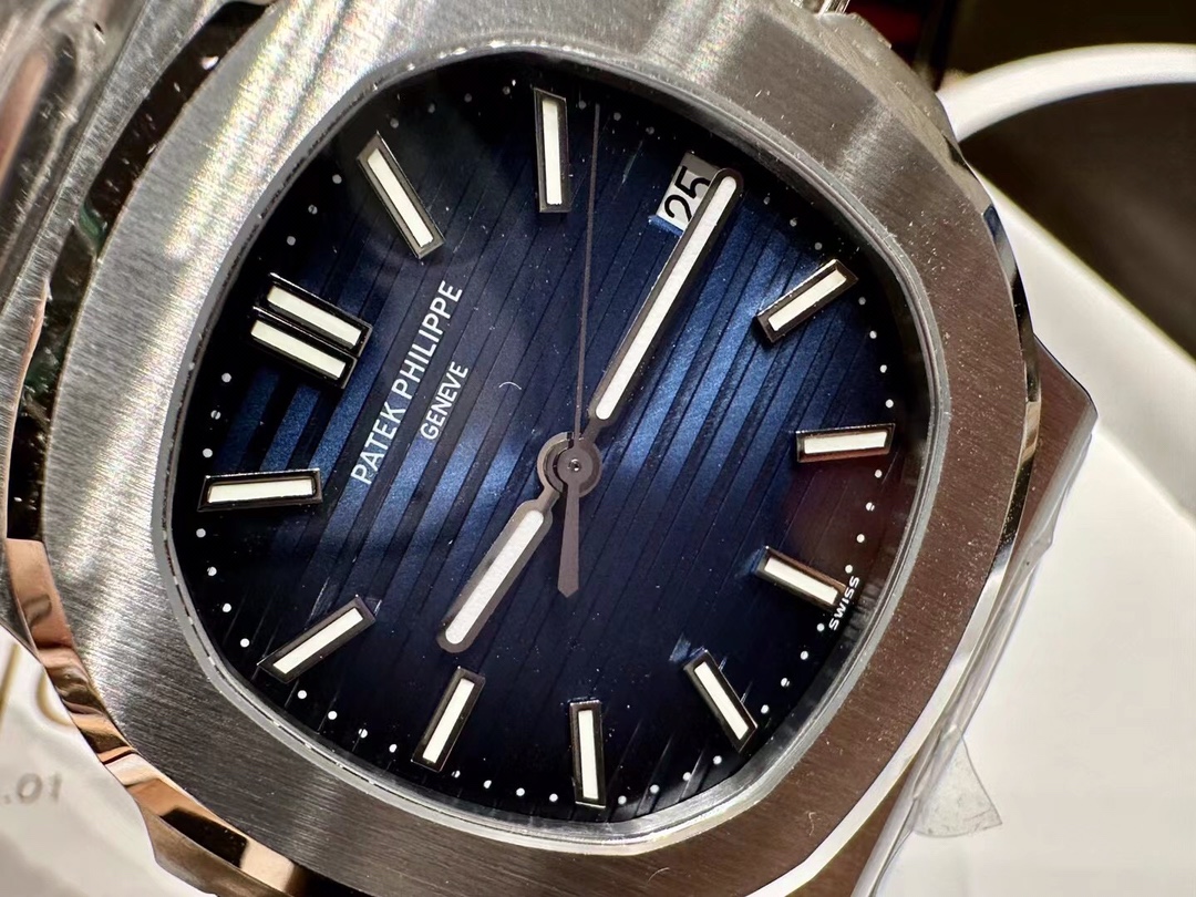 [TOP] Patek Philippe Nautilus 40mm Watch - Dark Blue