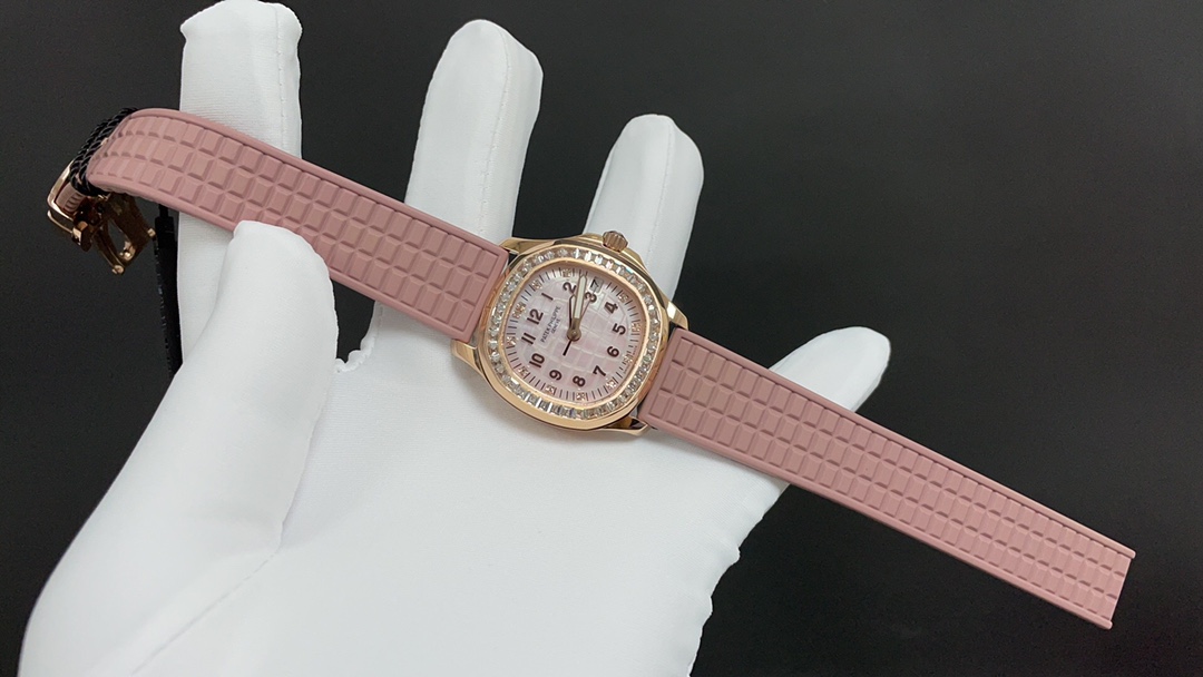 [TOP] Patek Philippe AQUANAUT Women's 35.6mm Watch - Pink with Gold