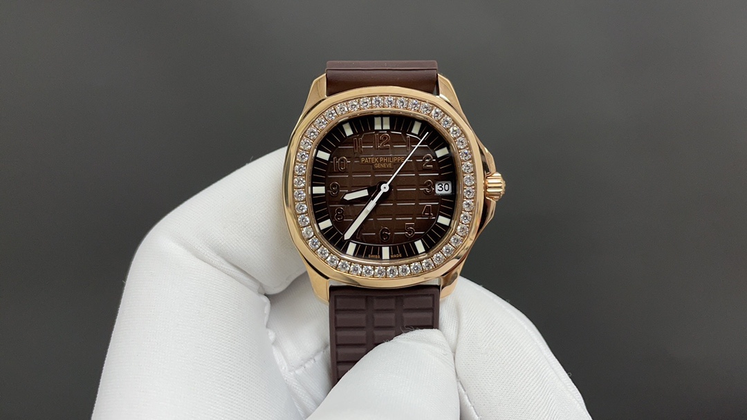 [TOP] Patek Philippe AQUANAUT Women's 35.6mm Watch - Brown with Gold