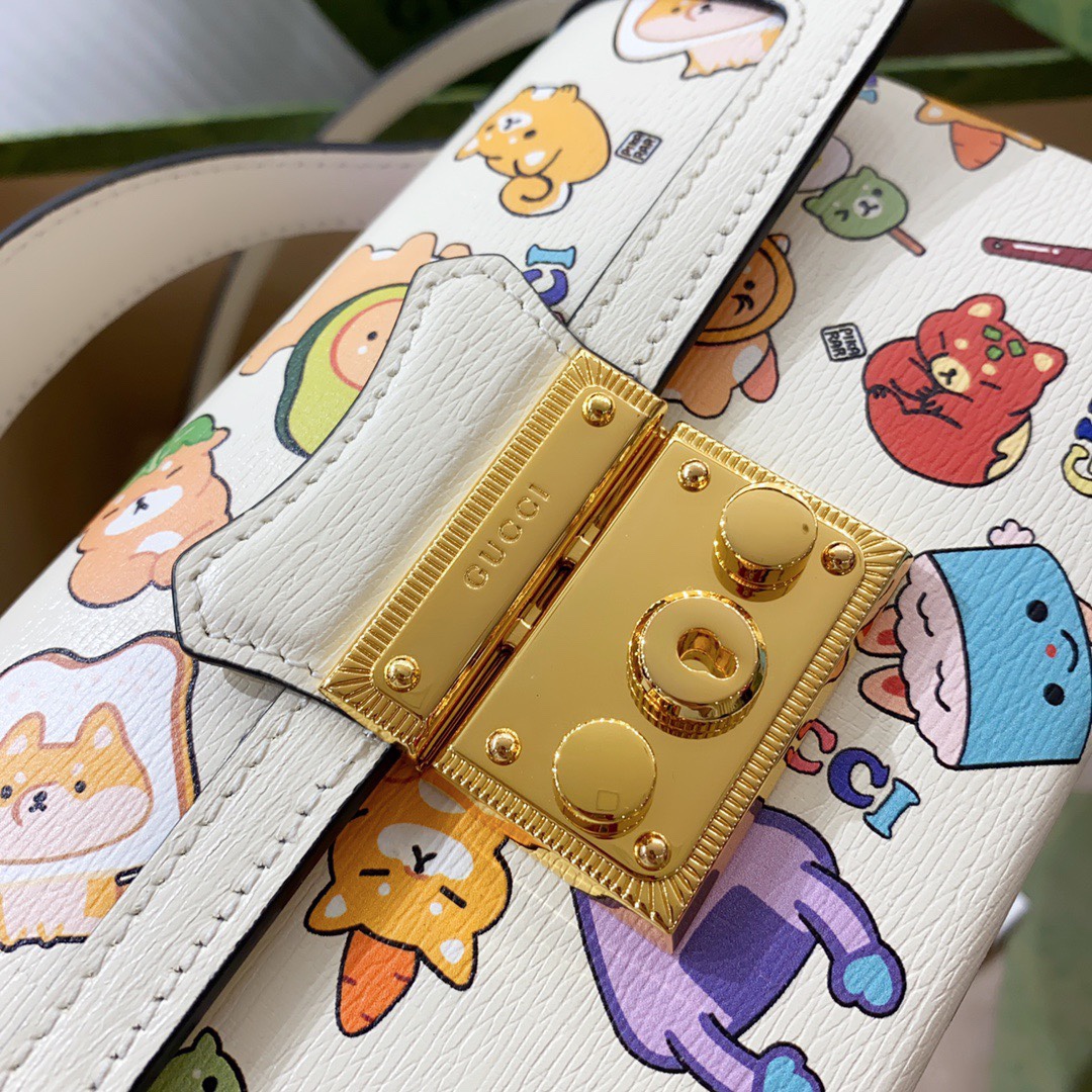 [TOP] GUCCI 𝗸𝗮𝘄𝗮𝗶𝗶 Bags 18cm (W) x 10cm (H) x 5cm (D)