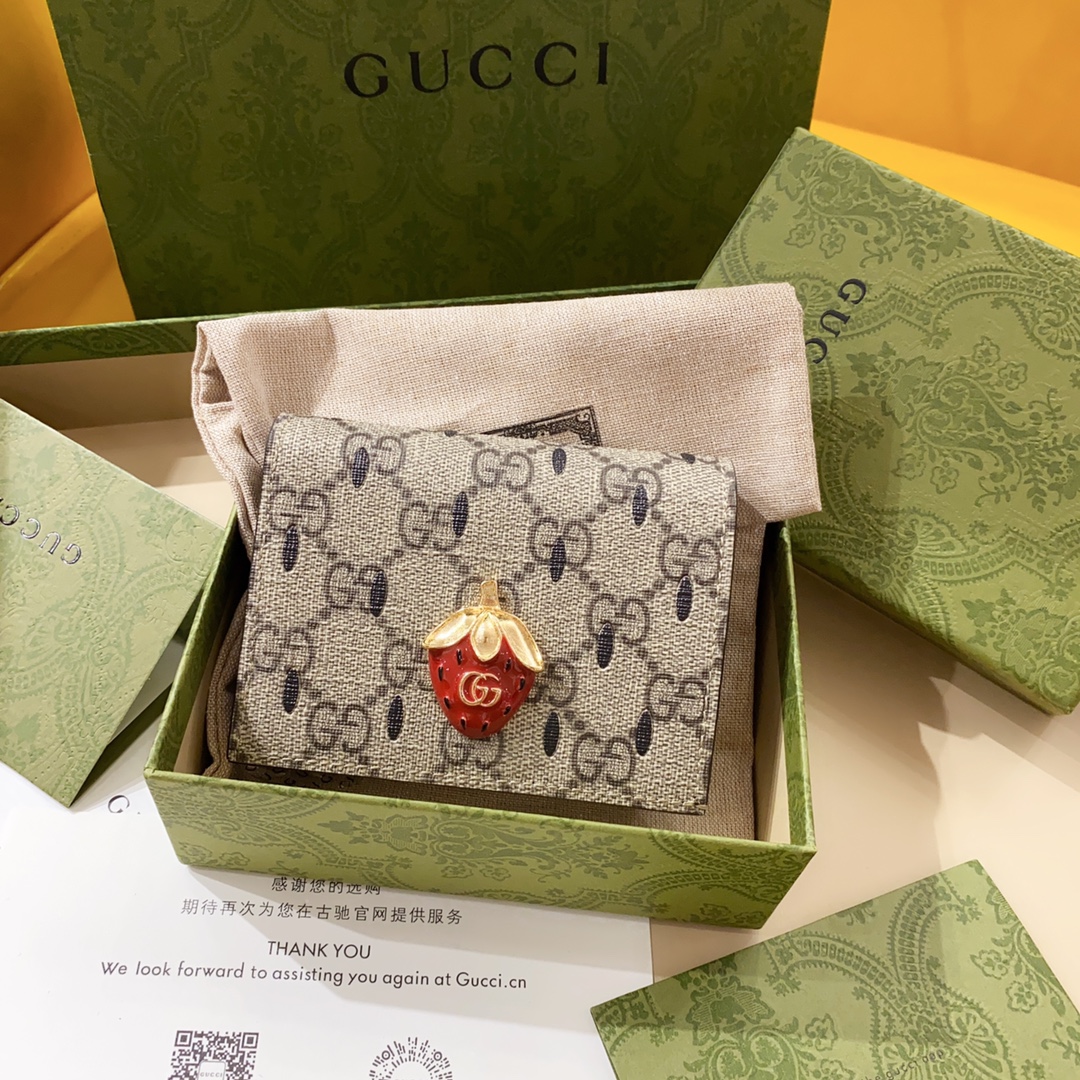 [TOP] GUCCI Strawberry Card Case Wallet 11.5x8x3 cm