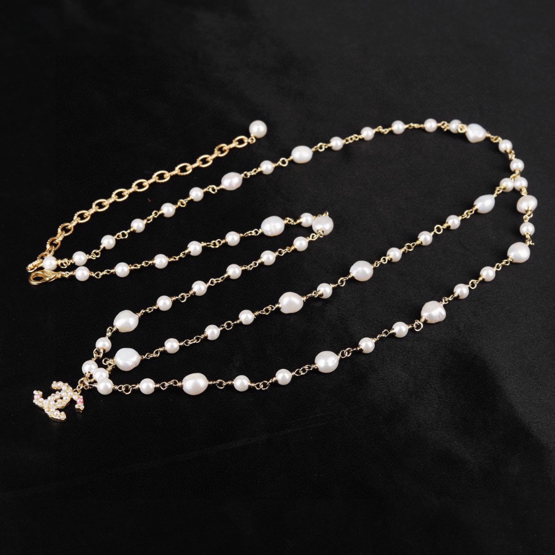 [TOP] CHANEL Pearl Waist Chain