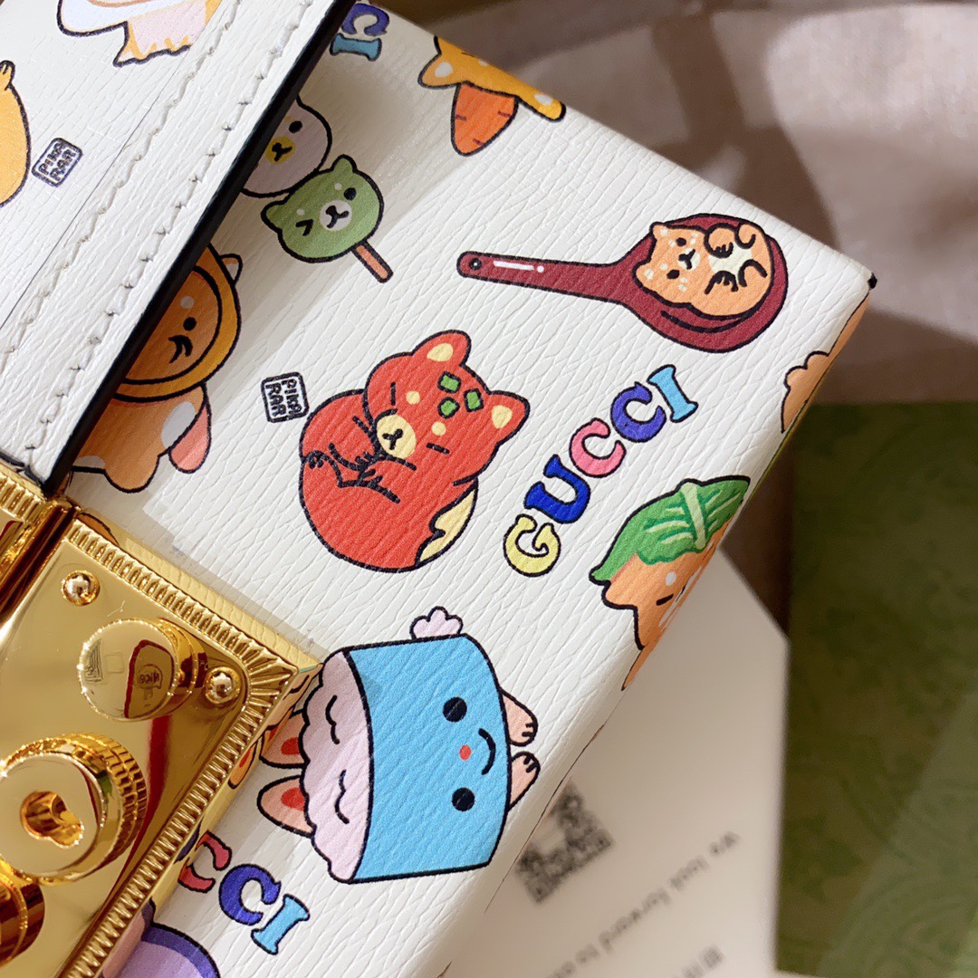 [TOP] GUCCI 𝗸𝗮𝘄𝗮𝗶𝗶 Bags 18cm (W) x 10cm (H) x 5cm (D)