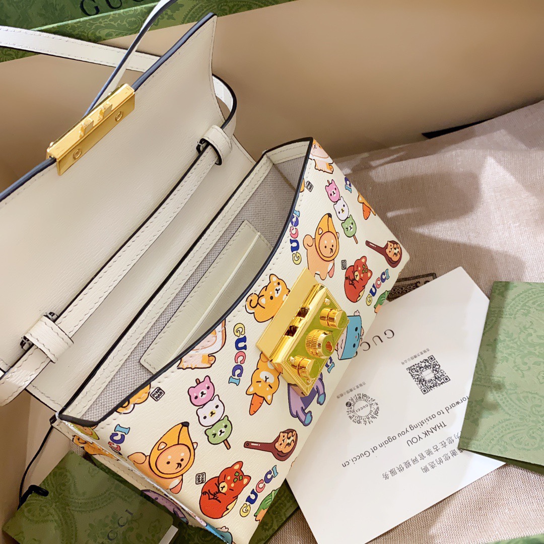 [TOP] GUCCI 𝗸𝗮𝘄𝗮𝗶𝗶 Bags 18cm (W) x 10cm (H) x 5cm (D)