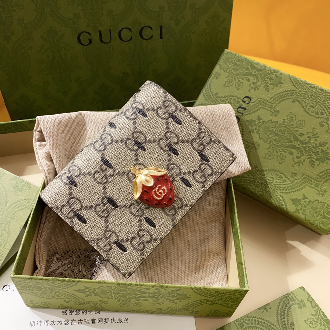 [TOP] GUCCI Strawberry Card Case Wallet 11.5x8x3 cm