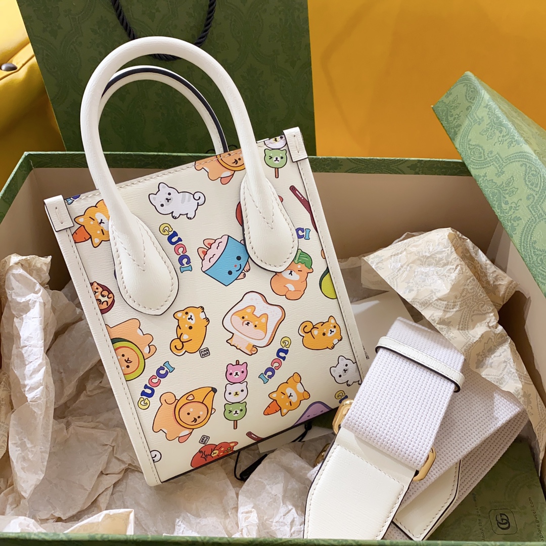 [TOP] GUCCI 𝗸𝗮𝘄𝗮𝗶𝗶 Tote Bags 16cm (W) x 20cm (H) x 7cm (D)