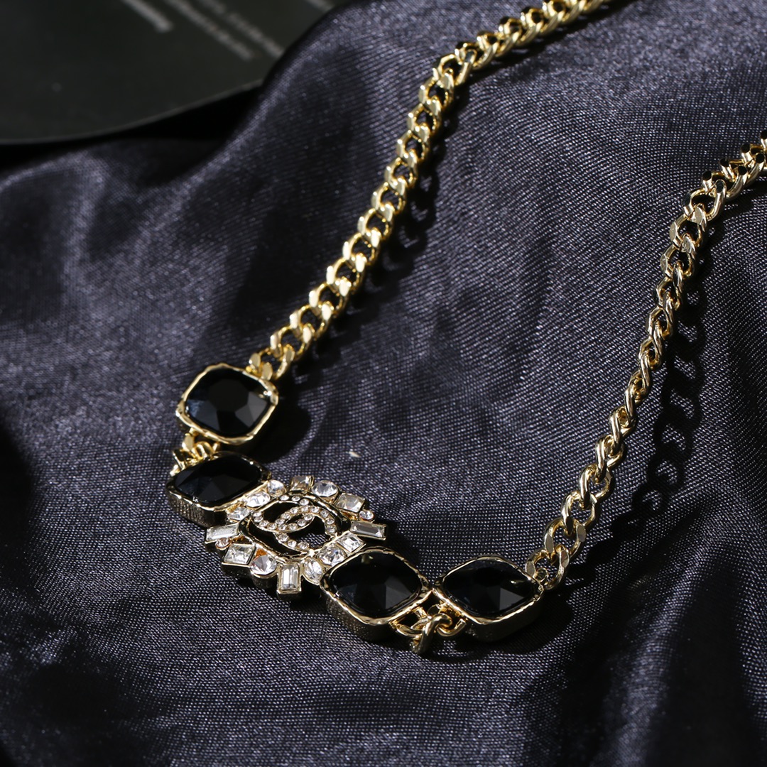 [TOP] CHANEL Crystal Rhinestone Waist Chain