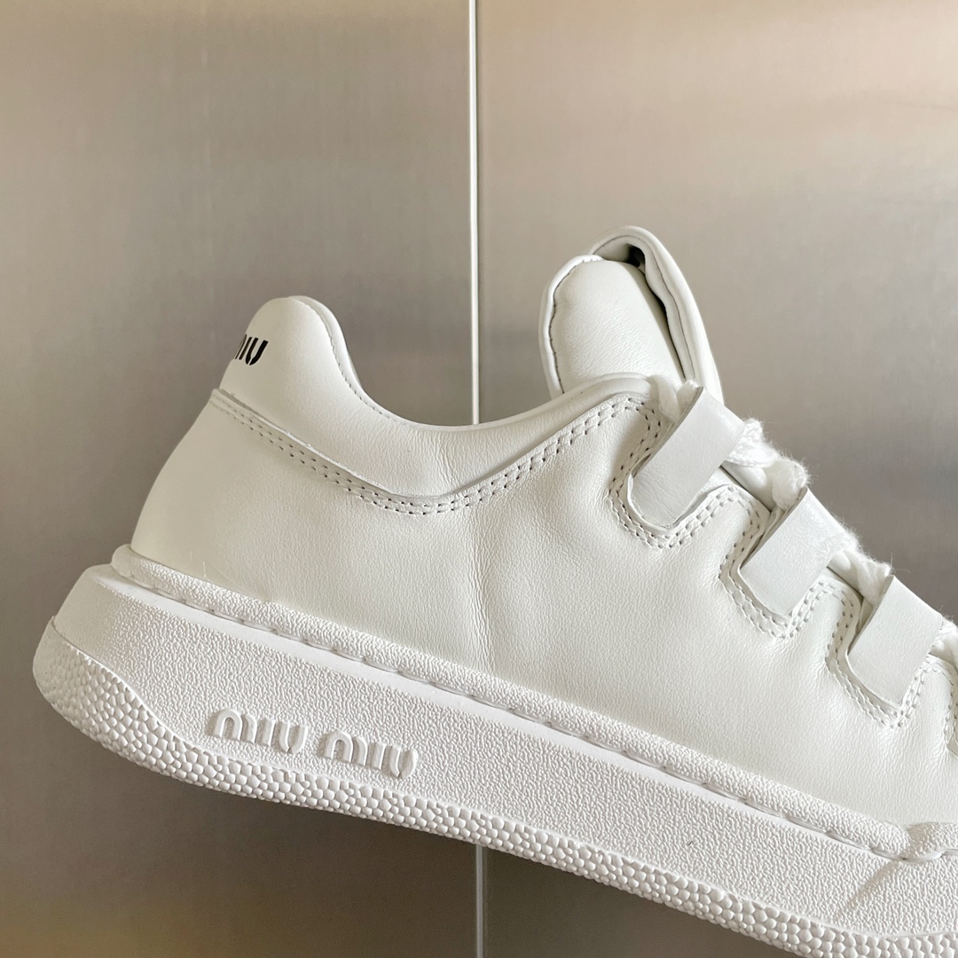 [TOP] Miu Miu Vintage Shoes Casual Sneakers