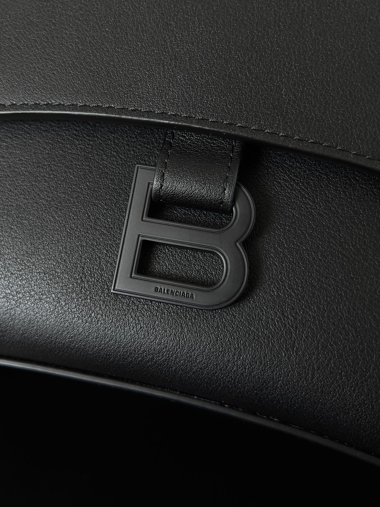 [TOP] BALENCIAGA Top Layer Cowhide Downtown Bag 30.0 x 17.3 x 9.9 cm - Black