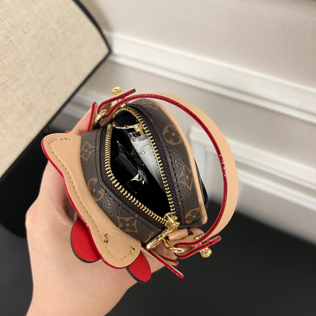 [TOP] Louis Vuitton LV Airpods Hello Kitty Super Mini Bag 10×8×4cm