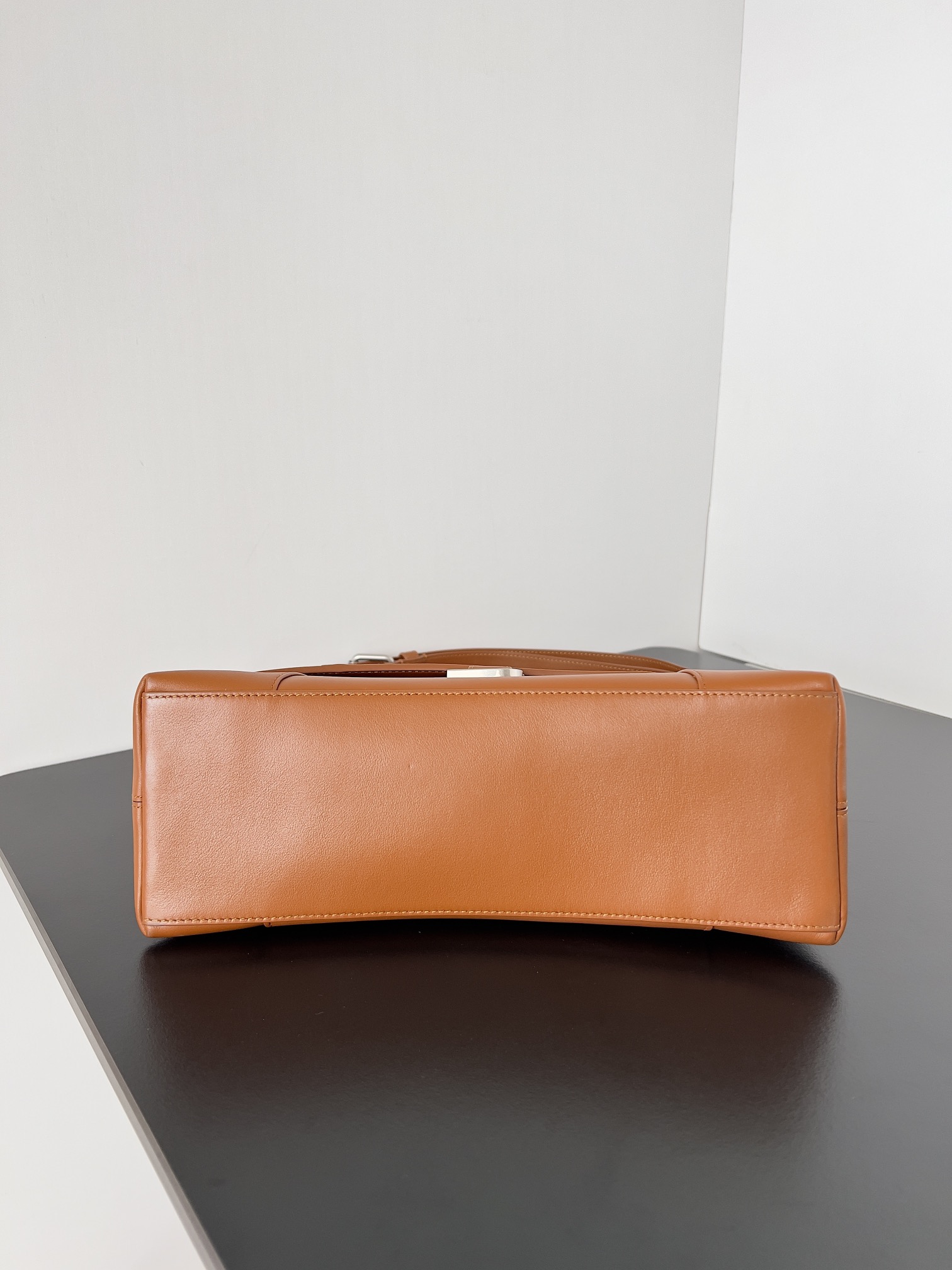 [TOP] BALENCIAGA Top Layer Cowhide Downtown Bag 30.0 x 17.3 x 9.9 cm - Brown & SHW