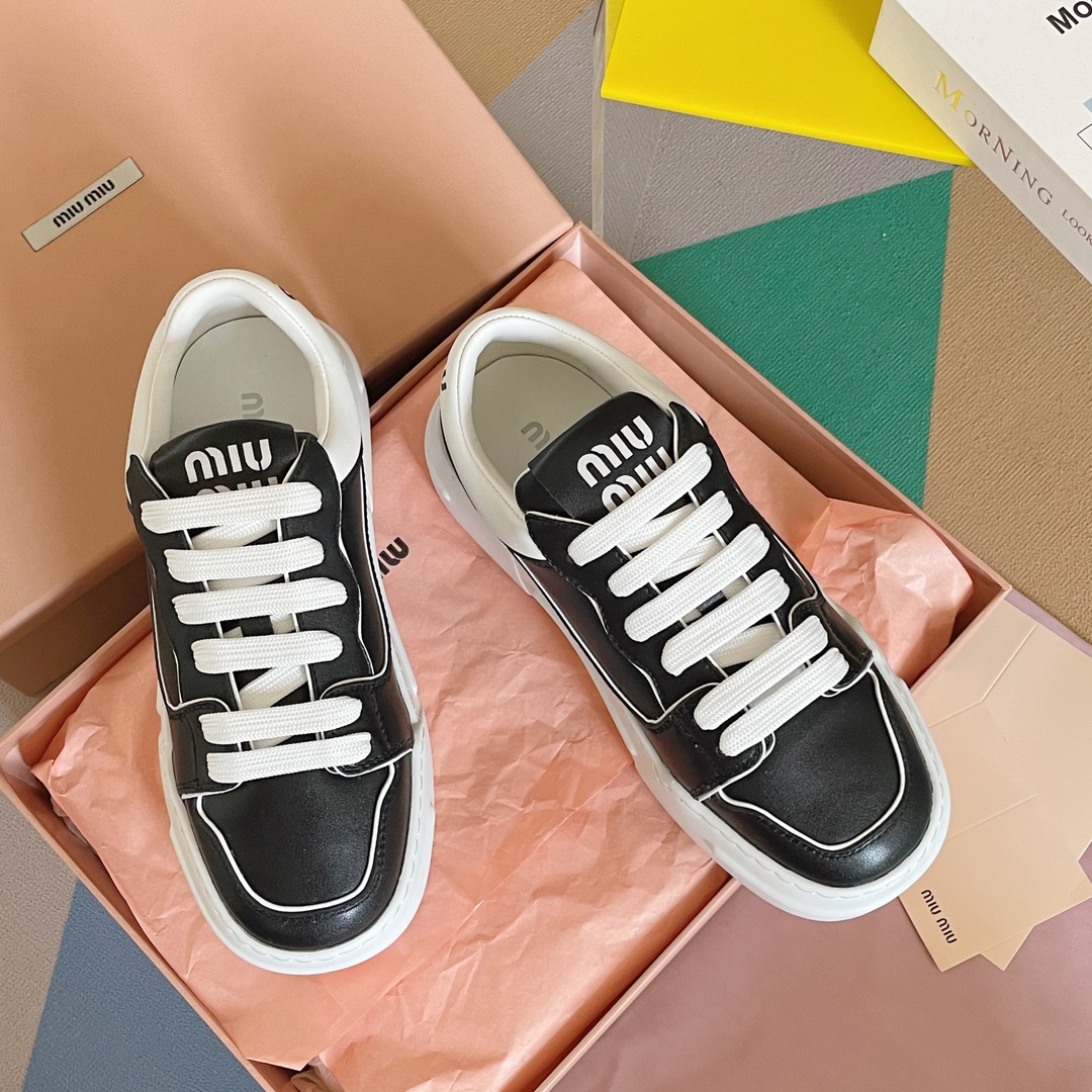 [TOP] Miu Miu Small Black Shoes Casual Sneakers