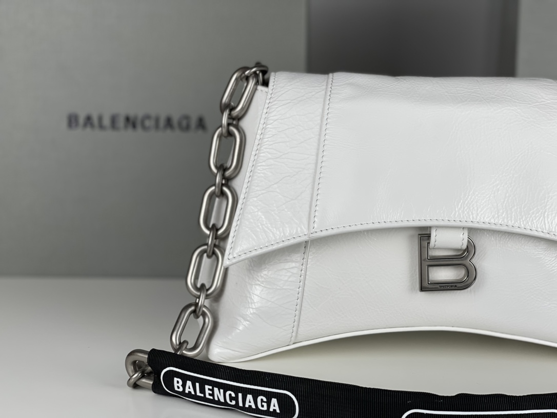 [TOP] BALENCIAGA Wax Skin Downtown Bag 29 x 10 x 18 cm - White & SHW