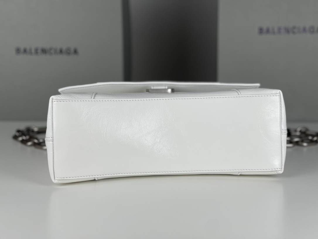 [TOP] BALENCIAGA Wax Skin Downtown Bag 29 x 10 x 18 cm - White & SHW