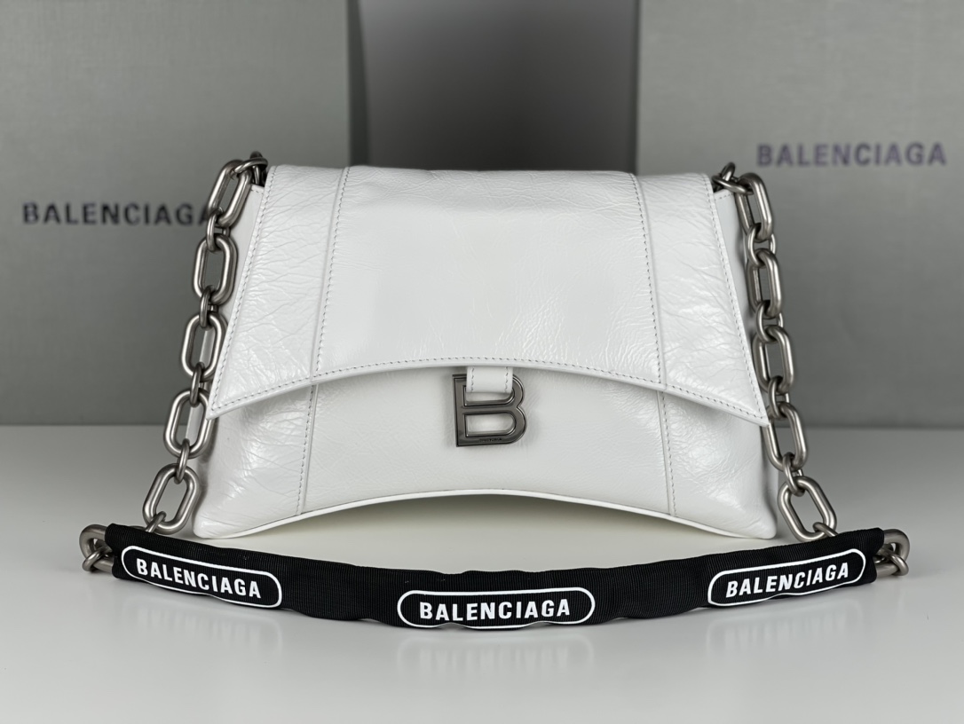 [TOP] BALENCIAGA Wax Skin Downtown Bag 29 x 10 x 18 cm - White & SHW