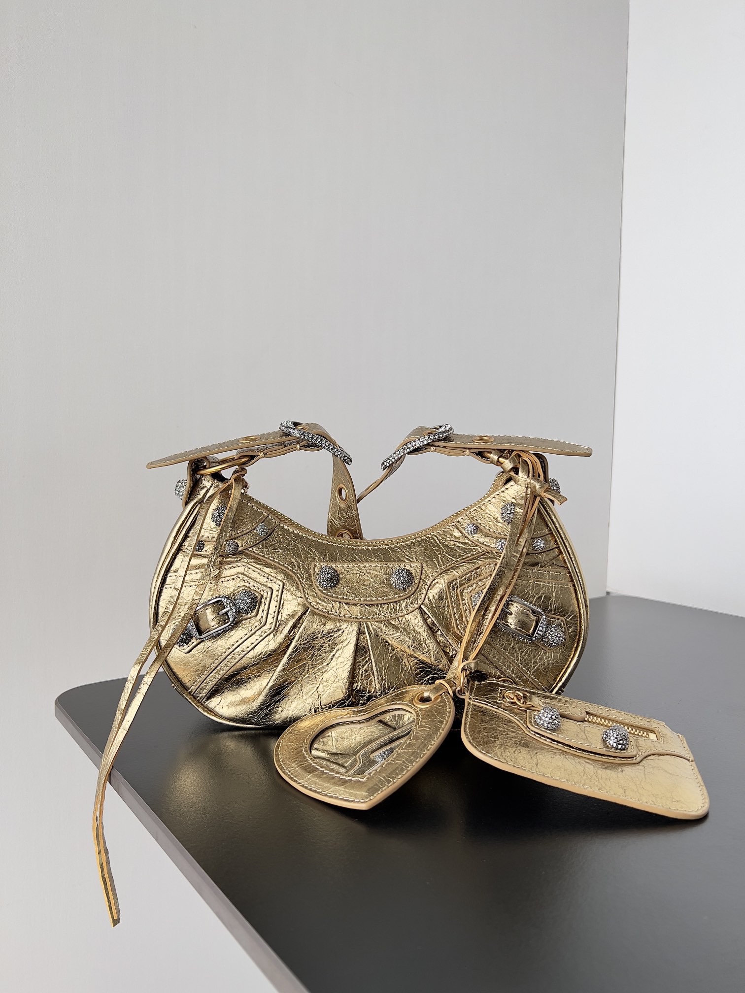 [TOP] BALENCIAGA Le Cagole Bag 25.9 x 16.0 x 9.9  cm - Gold