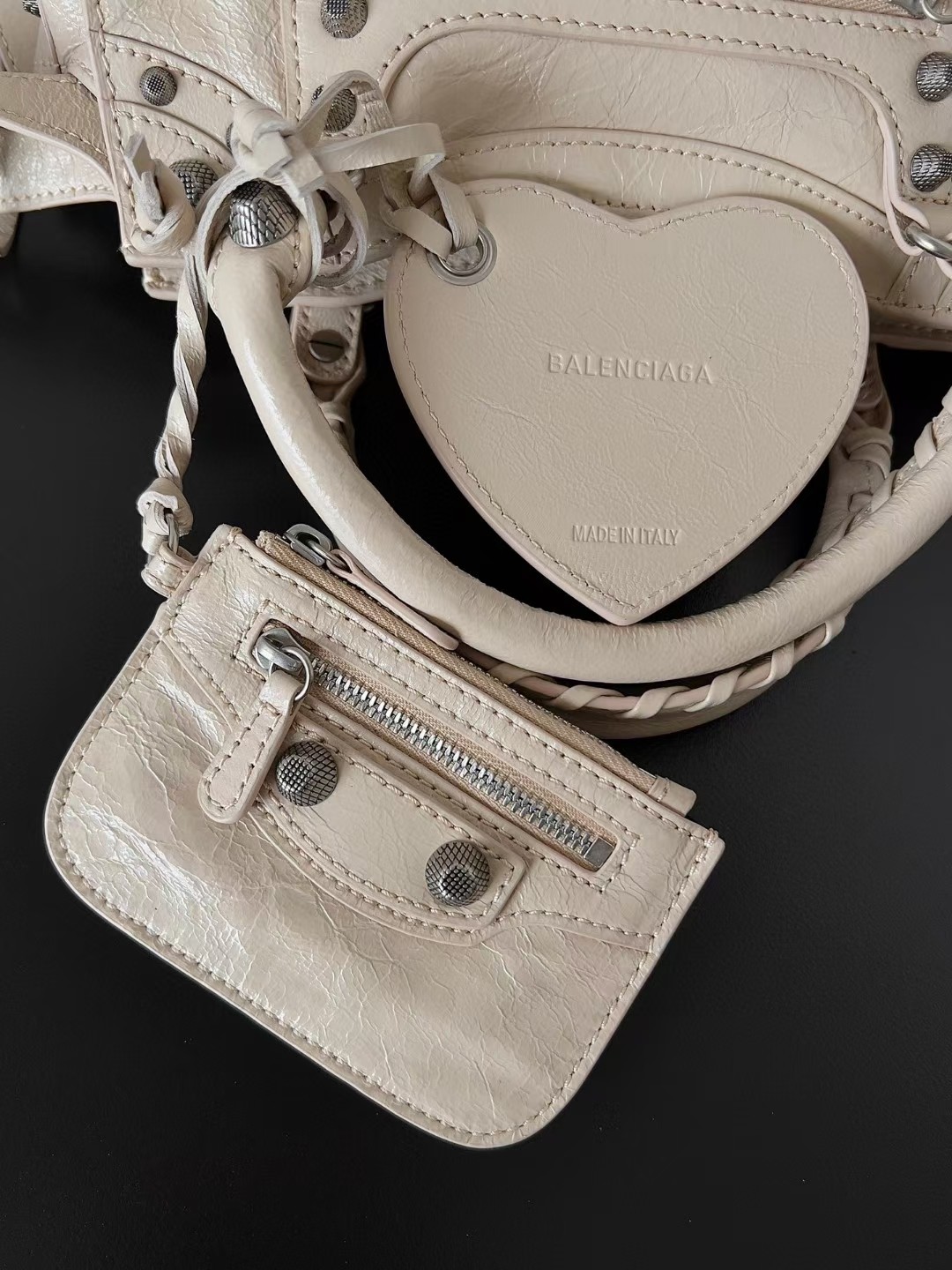 [TOP] BALENCIAGA Classic XS Neo City Bag 25.9 X 17.8 X 11.4 cm - Beige
